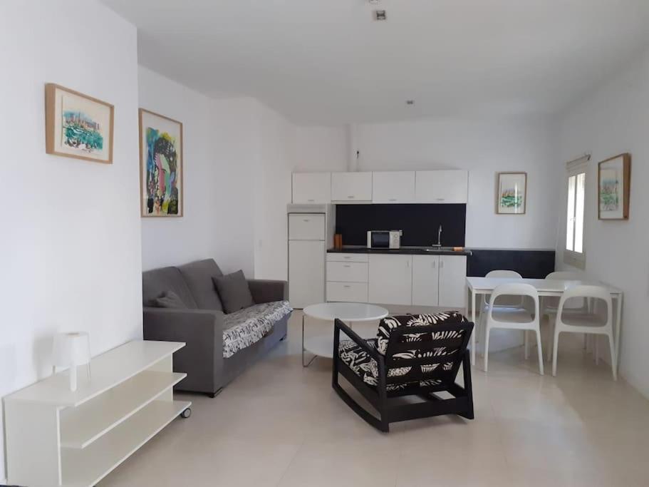 Cosy Flat / Literally At The Foot Of Alhambra Appartement *